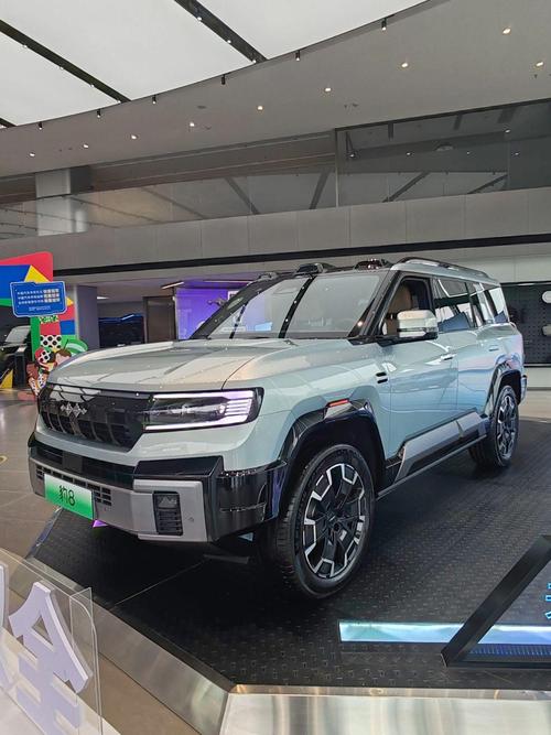 佛山316比亚迪方程豹硬派越野的爆款，英菲尼迪35周年与你共成长